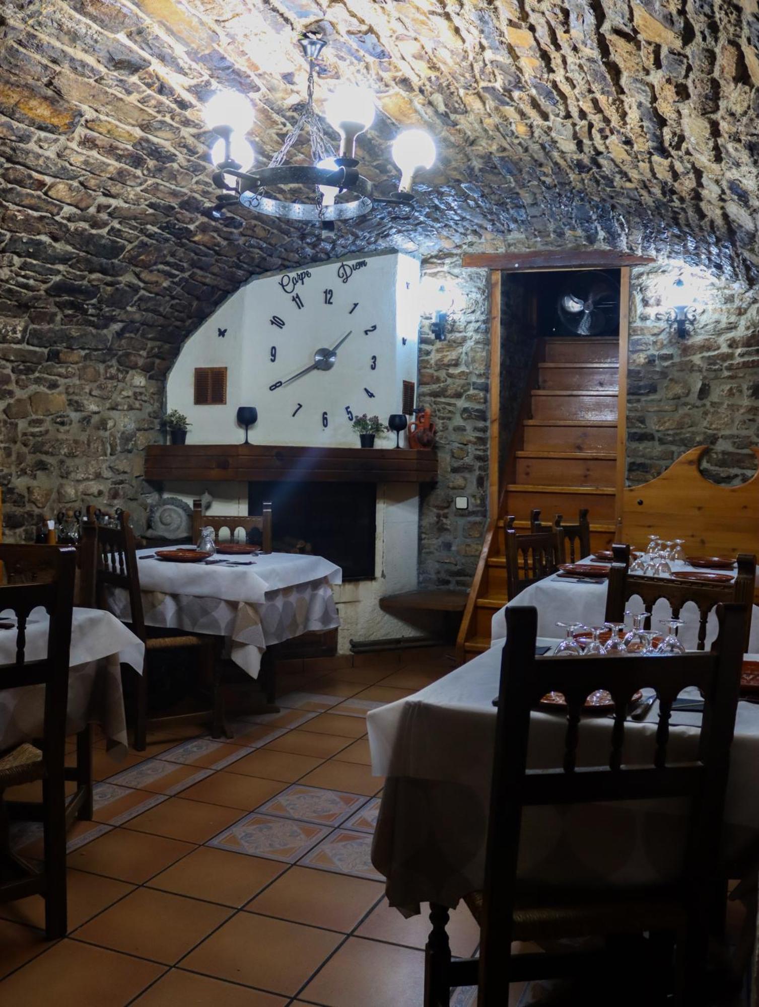 Las Bodegas De Claveria El Humo de Muro Bagian luar foto