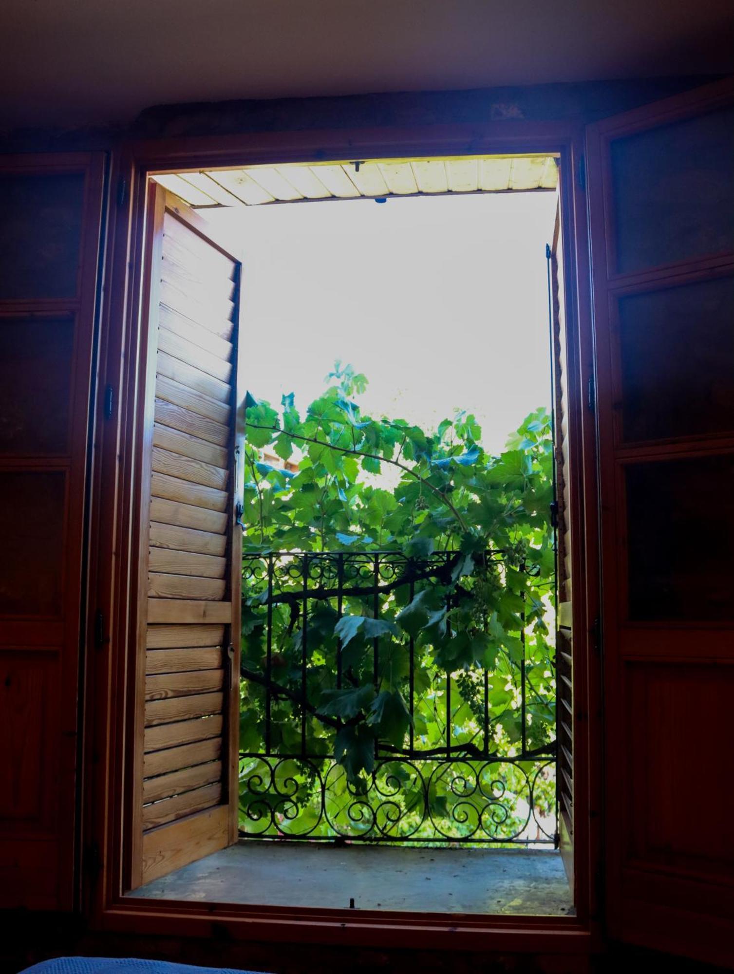 Las Bodegas De Claveria El Humo de Muro Bagian luar foto